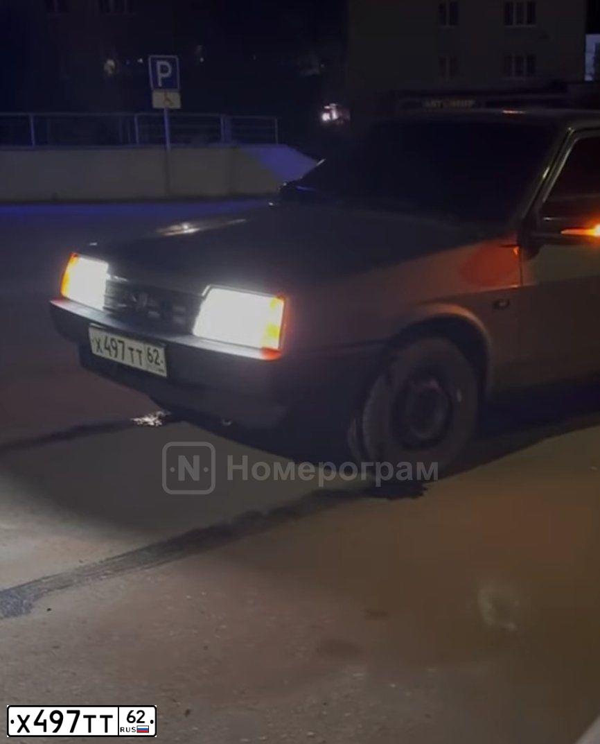 Фото автомобиля LADA 2105, 1997 — госномер Х497ТТ62. Цвет: ЗЕЛЕНЫЙ САД