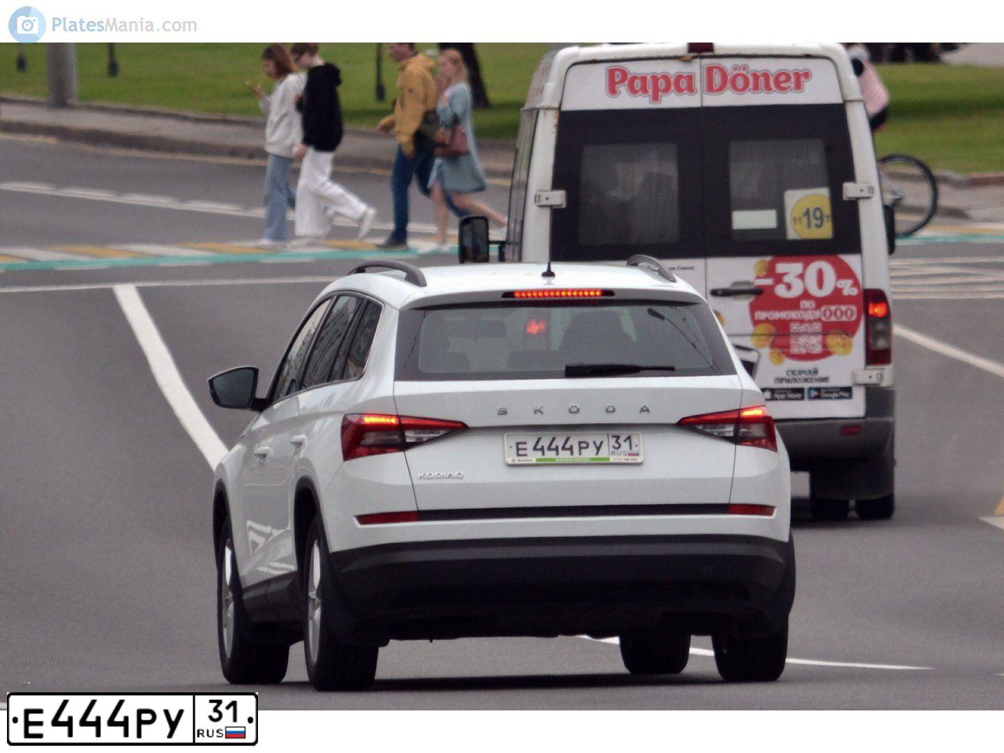 Фото автомобиля VOLKSWAGEN POLO, 2012 — госномер Т751МВ31. Цвет: Серебристый