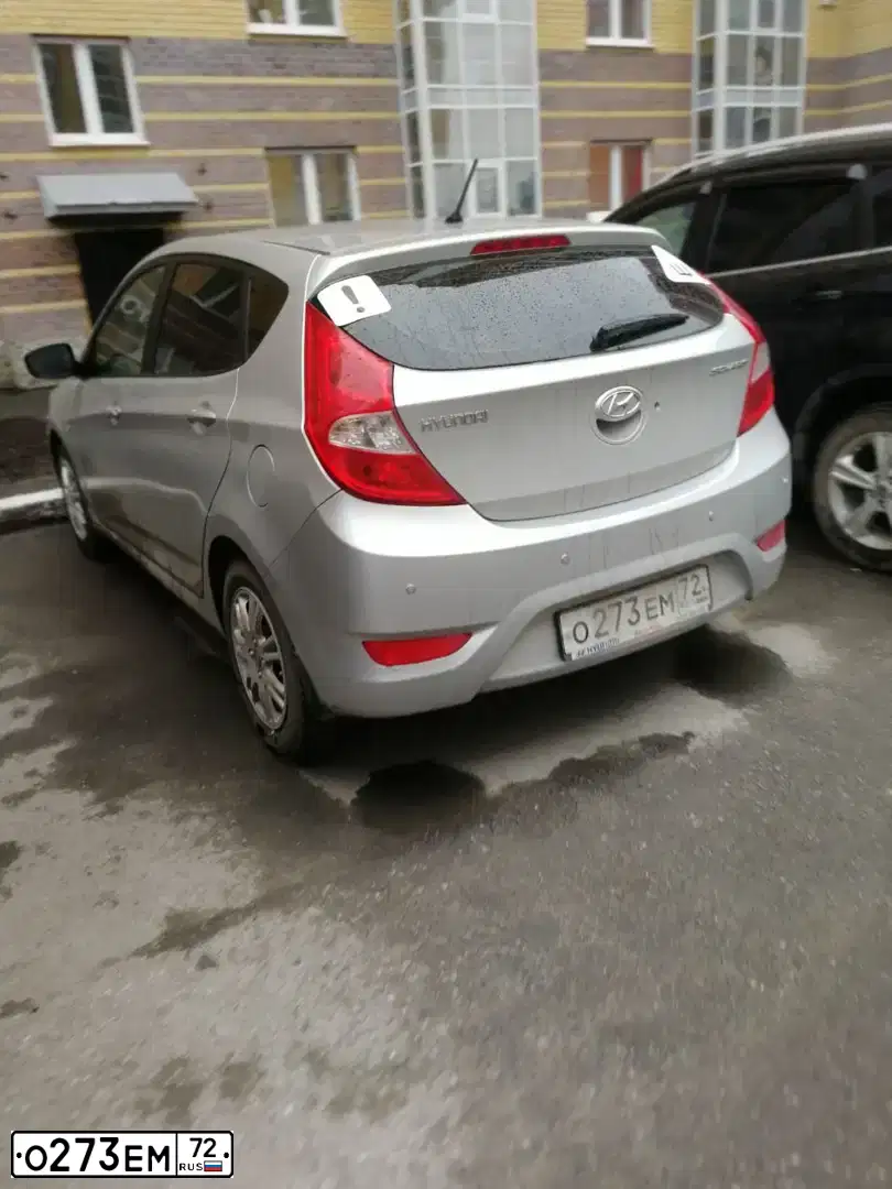 Фото автомобиля HYUNDAI SOLARIS, 2012 — госномер О273ЕМ72. Цвет: СЕРЕБРИСТЫЙ