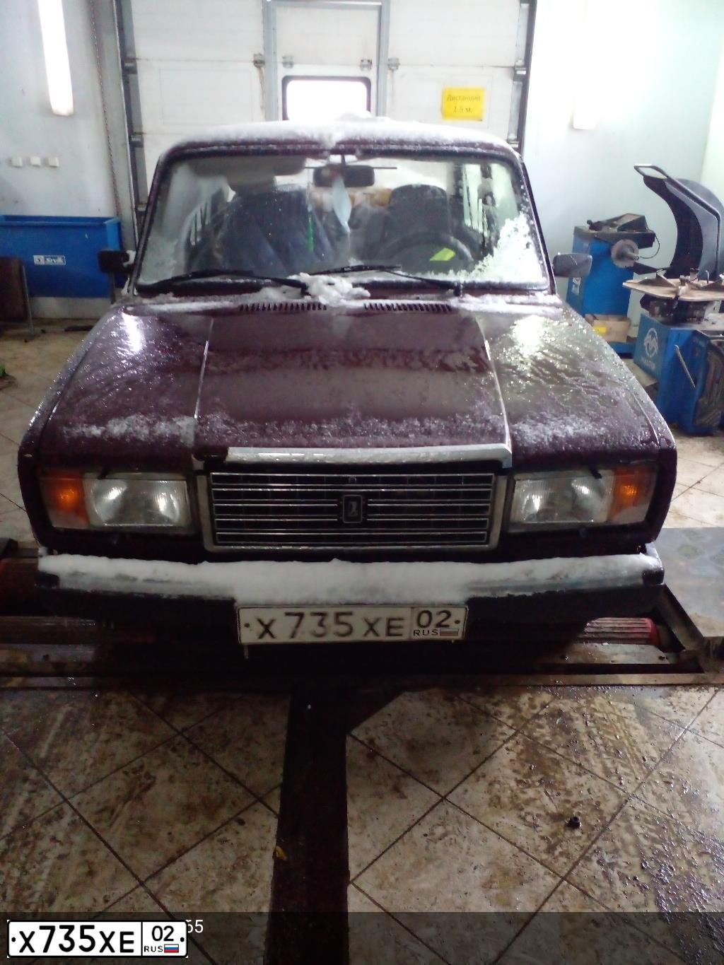 Фото автомобиля LADA 2107, 2006 — госномер Х735ХЕ02. Цвет: ТЕМНО-ВИШНЕВЫЙ