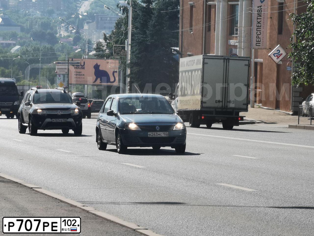 Фото автомобиля RENAULT DUSTER, 2014 — госномер Х243КС102. Цвет: ЧЕРНЫЙ