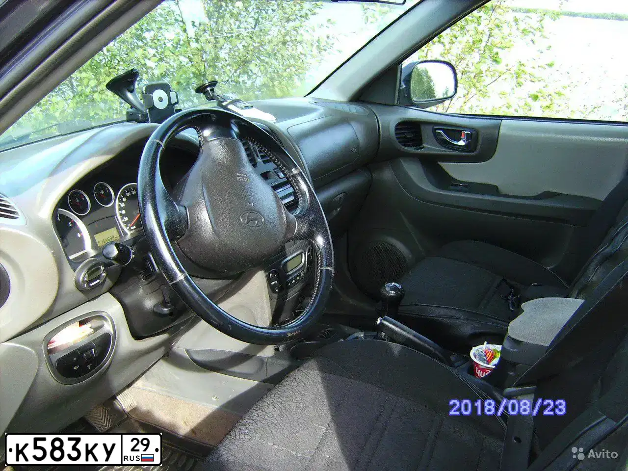 Фото автомобиля HYUNDAI SANTA FE, 2008 — госномер Е986ОС147. Цвет: ЧЕРНЫЙ