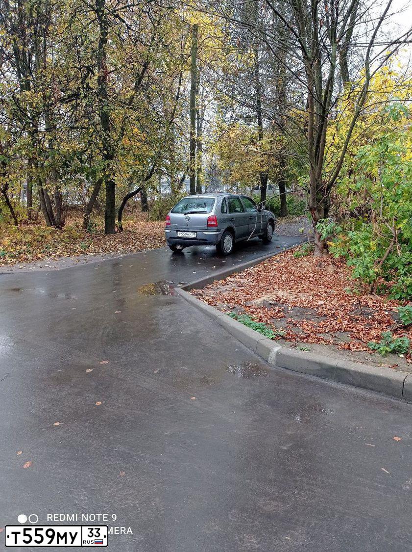 Фото автомобиля VOLKSWAGEN POINTER, 2005 — госномер М736УУ33
