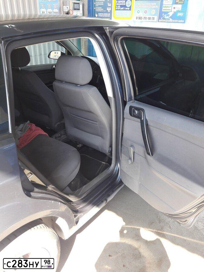Фото автомобиля LADA 2115 SAMARA, 2005 — госномер С283МУ98. Цвет: ЖЕЛТЫЙ СЕРЕБРИСТЫЙ