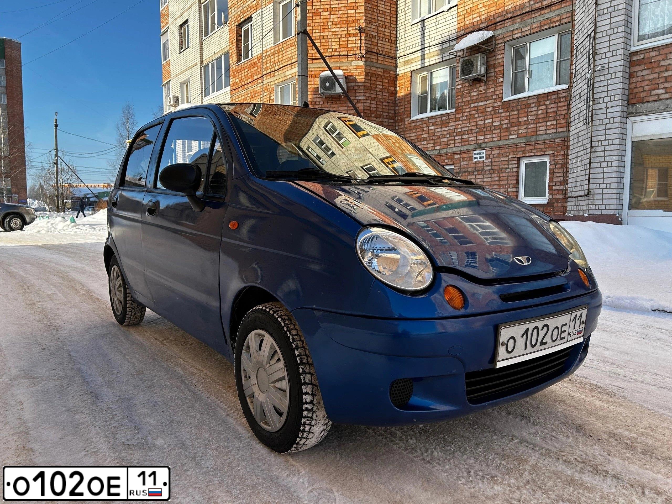 Фото автомобиля DAEWOO MATIZ, 2010 — госномер Р785ХА11. Цвет: СИНЕ-ГЛАЗУРИСТЫЙ