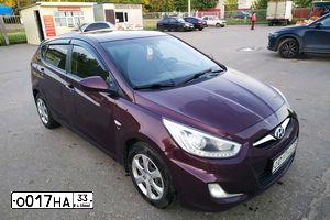 Фото автомобиля HYUNDAI SOLARIS, 2013 — госномер В142ВУ37. Цвет: ФИОЛЕТОВЫЙ