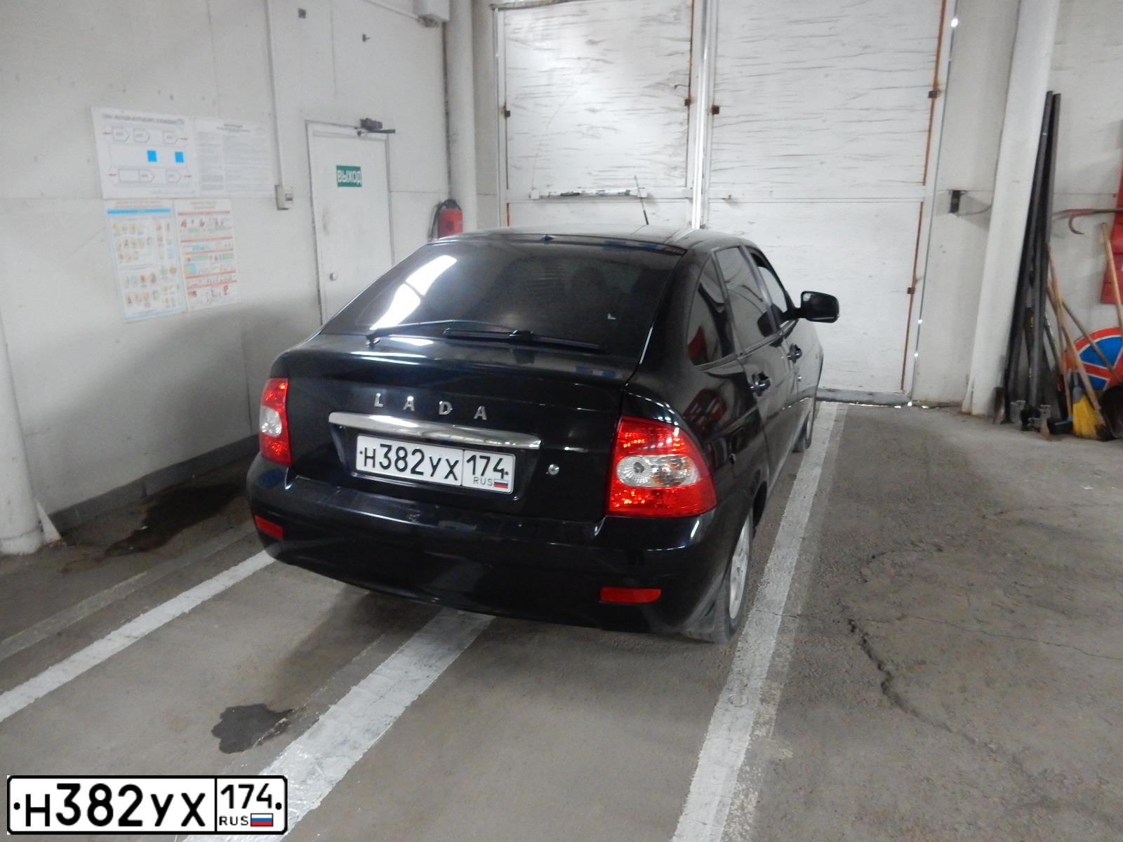 Фото автомобиля LADA 2172 PRIORA, 2012 — госномер А591КУ774. Цвет: Сине-Черный