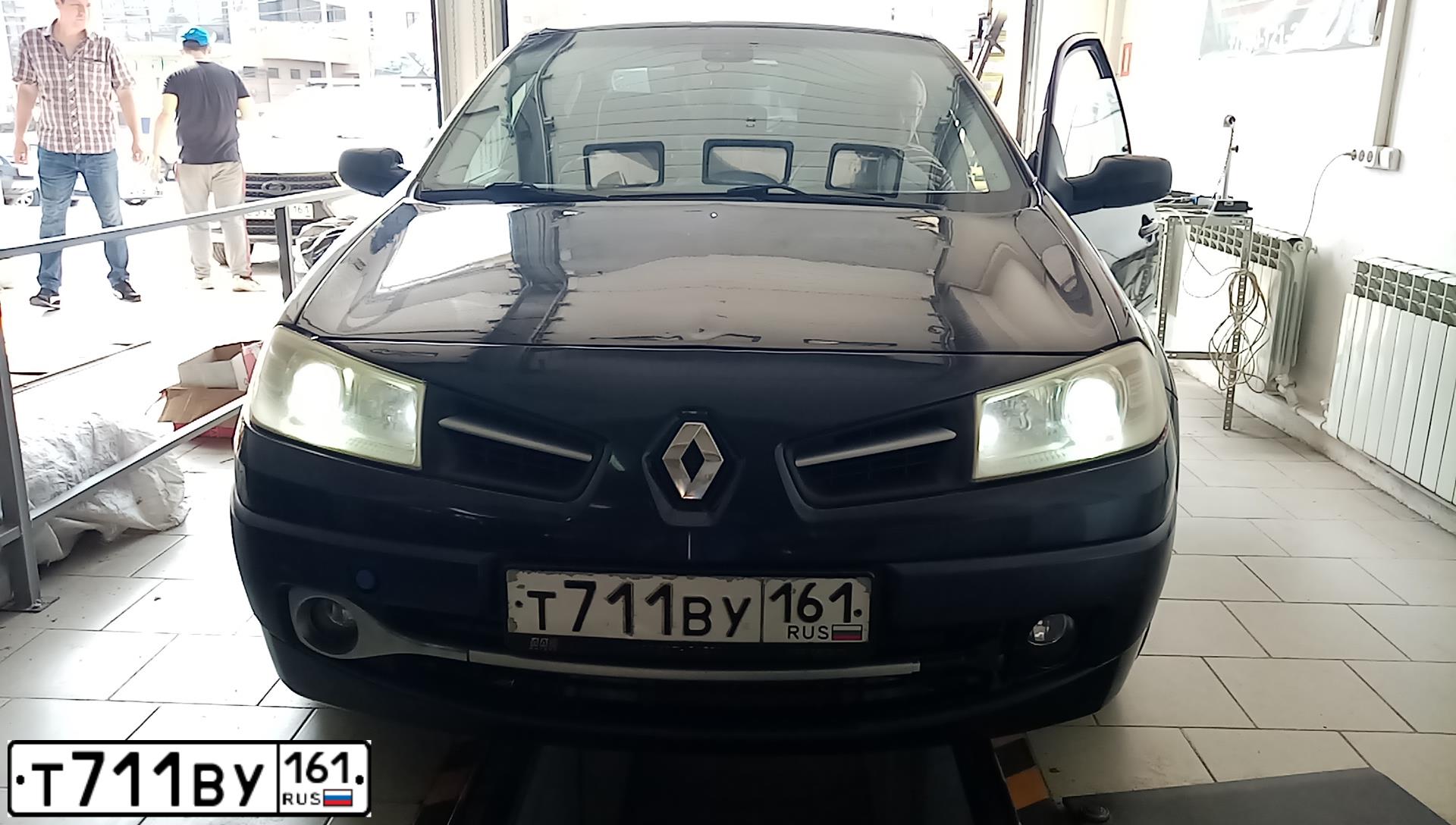 Фото автомобиля RENAULT MEGANE, 2008 — госномер Т711ВУ161. Цвет: ТЕМНО-СИНИЙ