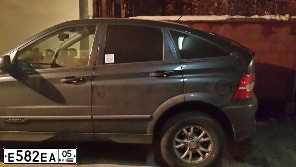Фото автомобиля GAZ 3221 EL, 2003 — госномер Е582ЕА05. Цвет: ЗОЛОТИСТО-ЖЕЛТЫЙ