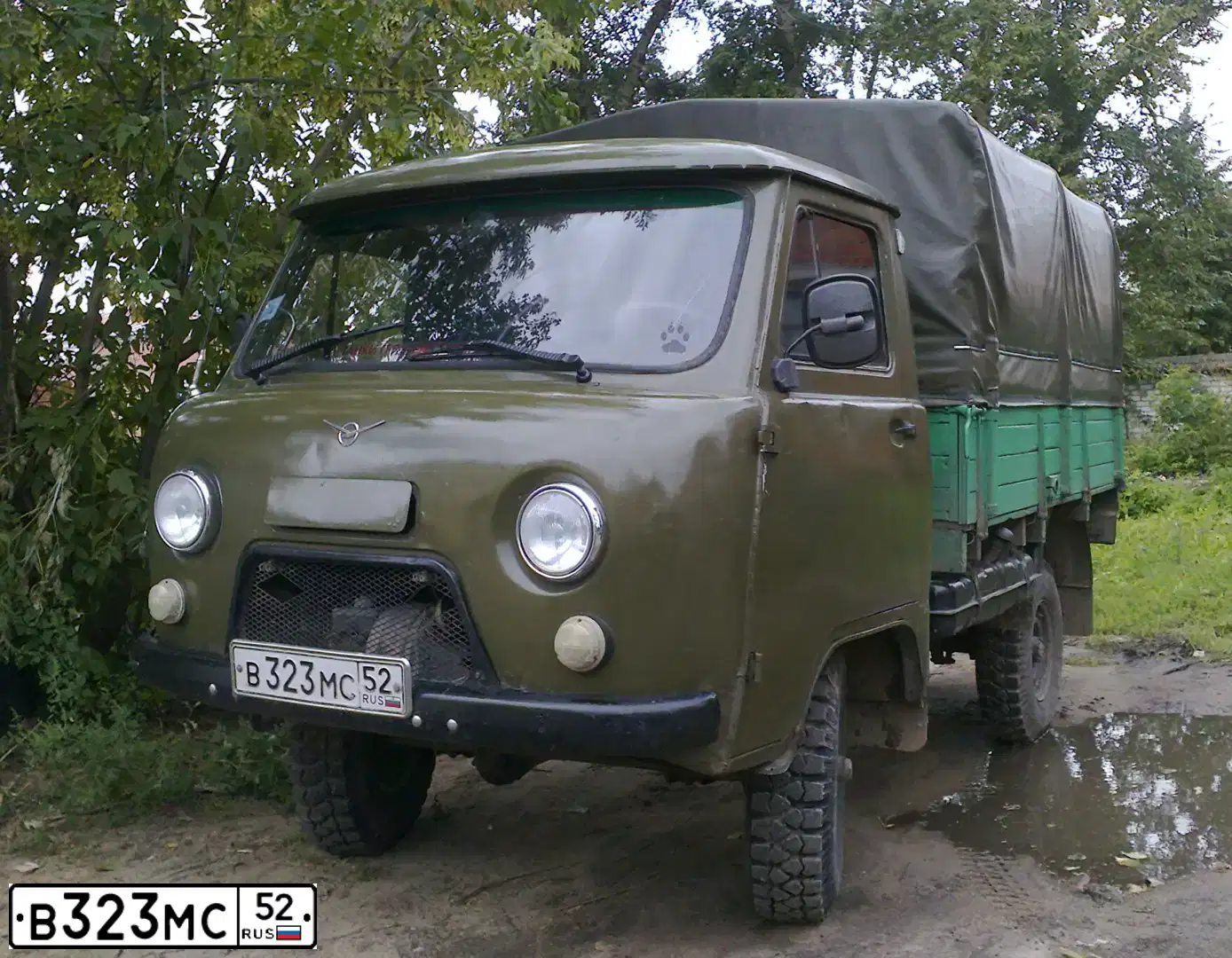 Фото автомобиля УАЗ 330301, 1989 — госномер В323МС52. Цвет: ТЕМНО-ЗЕЛЕНЫЙ