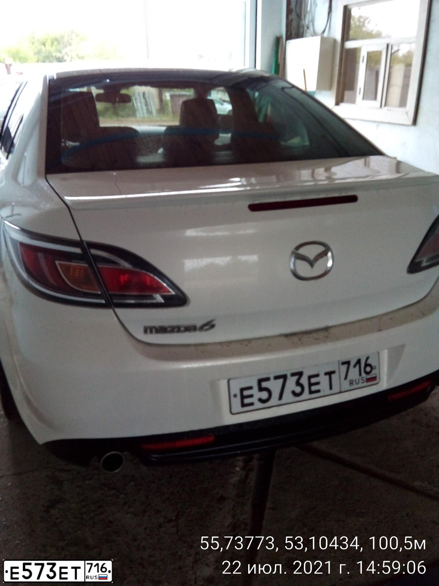 Фото автомобиля MAZDA 6, 2011 — госномер Е573ЕТ716. Цвет: Белый