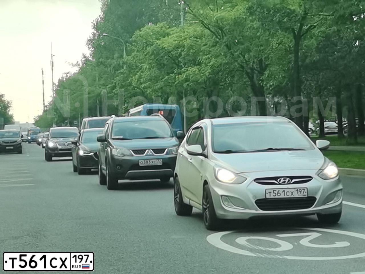 Фото автомобиля HYUNDAI SOLARIS, 2012 — госномер Т561СХ197. Цвет: СЕРЕБРИСТЫЙ