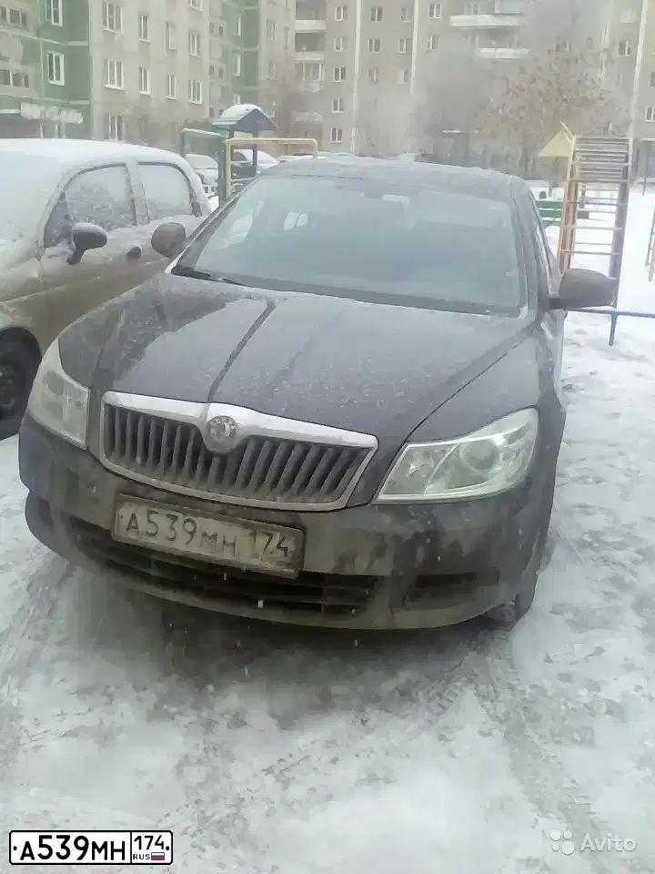 Фото автомобиля SKODA OCTAVIA, 2009 — госномер А539МН174. Цвет: ЧЕРНЫЙ