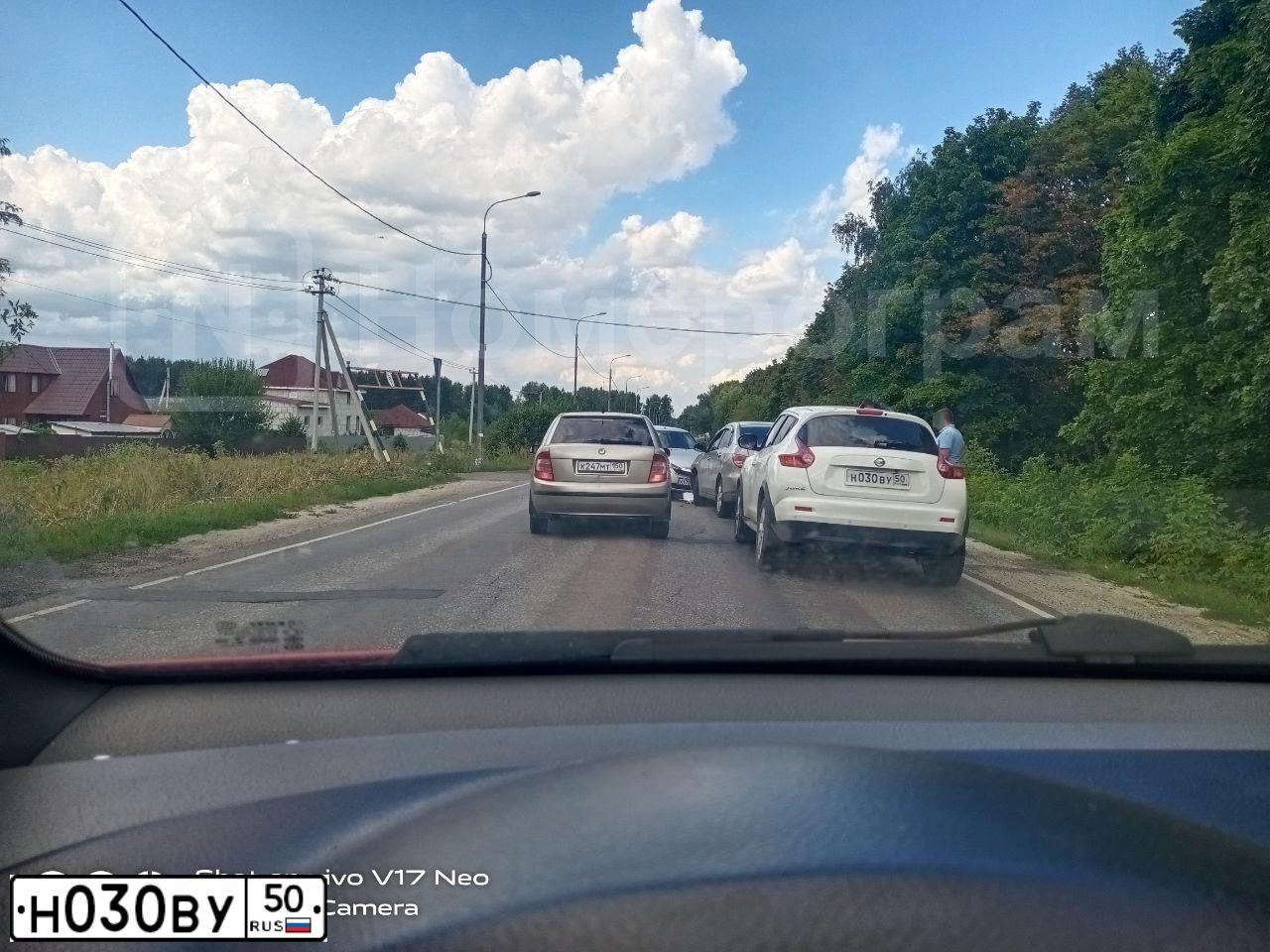Фото автомобиля VOLKSWAGEN CC, 2010 — госномер Н030ВУ50. Цвет: БЕЖЕВО - СЕРЫЙ