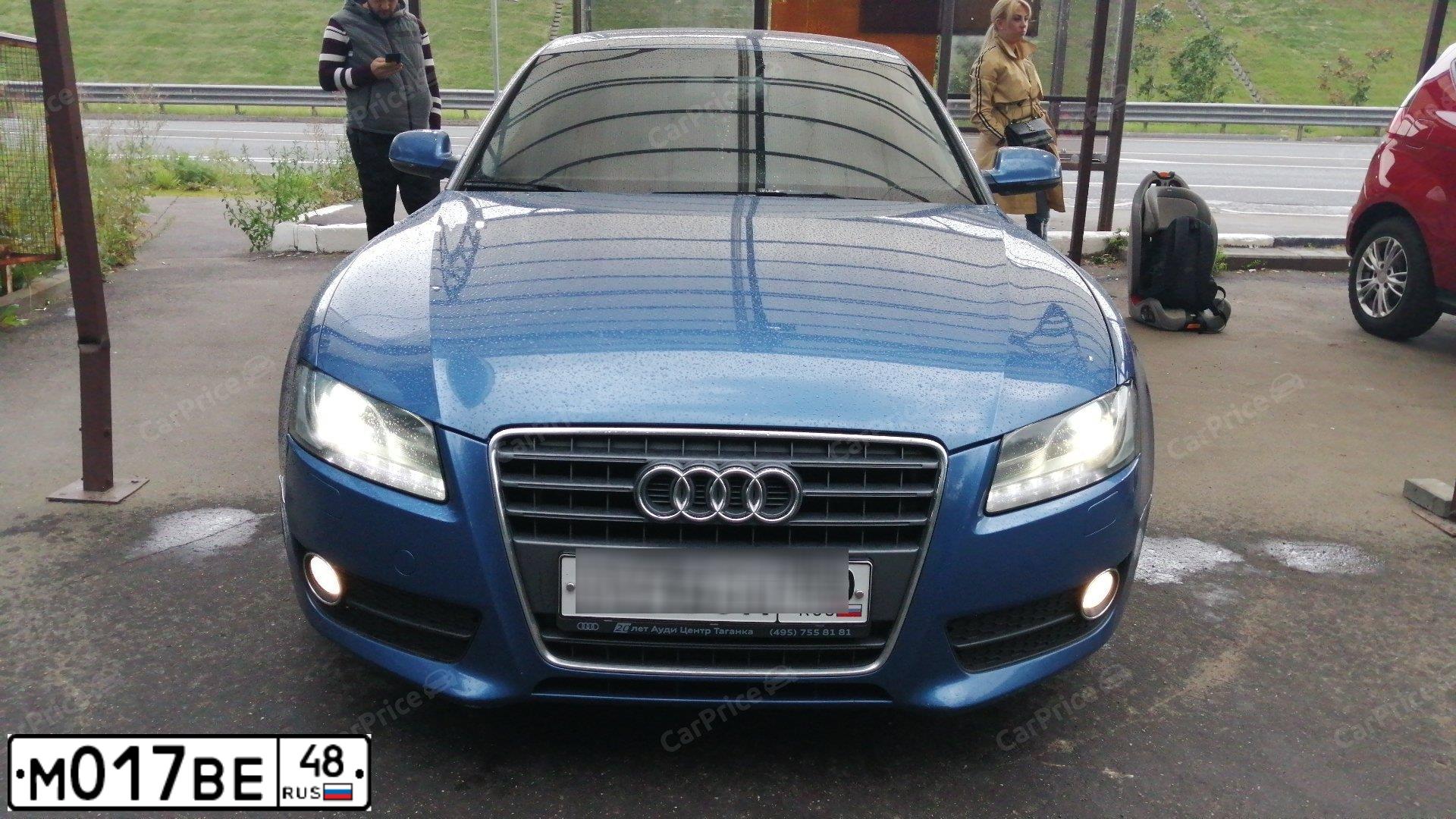 Фото автомобиля AUDI A5, 2010 — госномер А221РС76. Цвет: синий