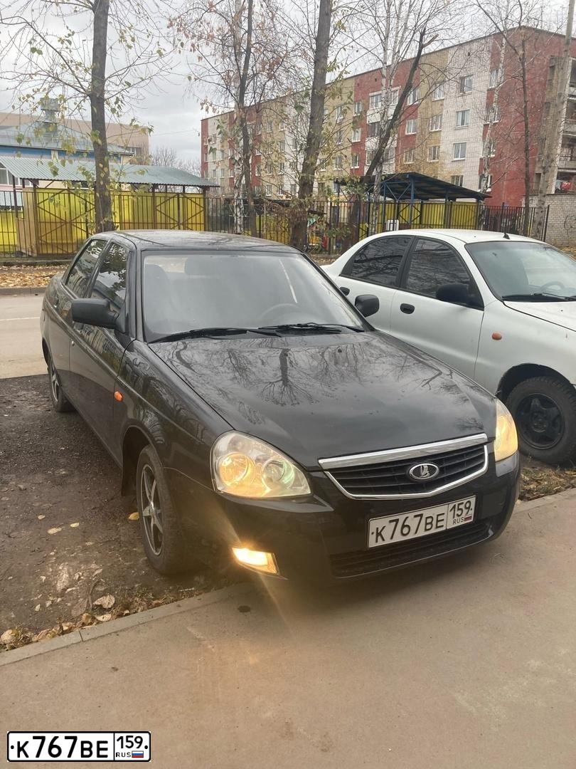 Фото автомобиля LADA 2170 PRIORA, 2009 — госномер Р593СУ159. Цвет: Сине-Черный