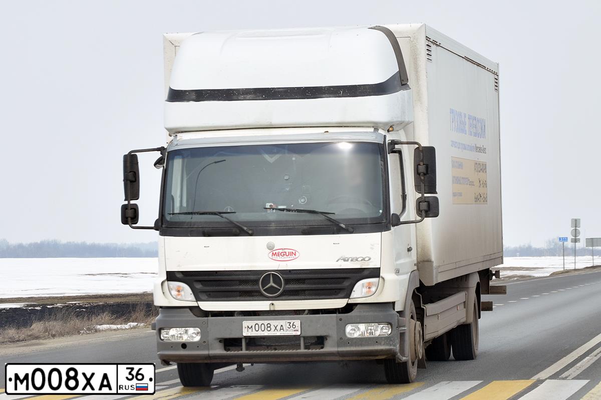 Фото автомобиля MERCEDES ATEGO, 2008 — госномер М008ХА36. Цвет: БЕЛЫЙ