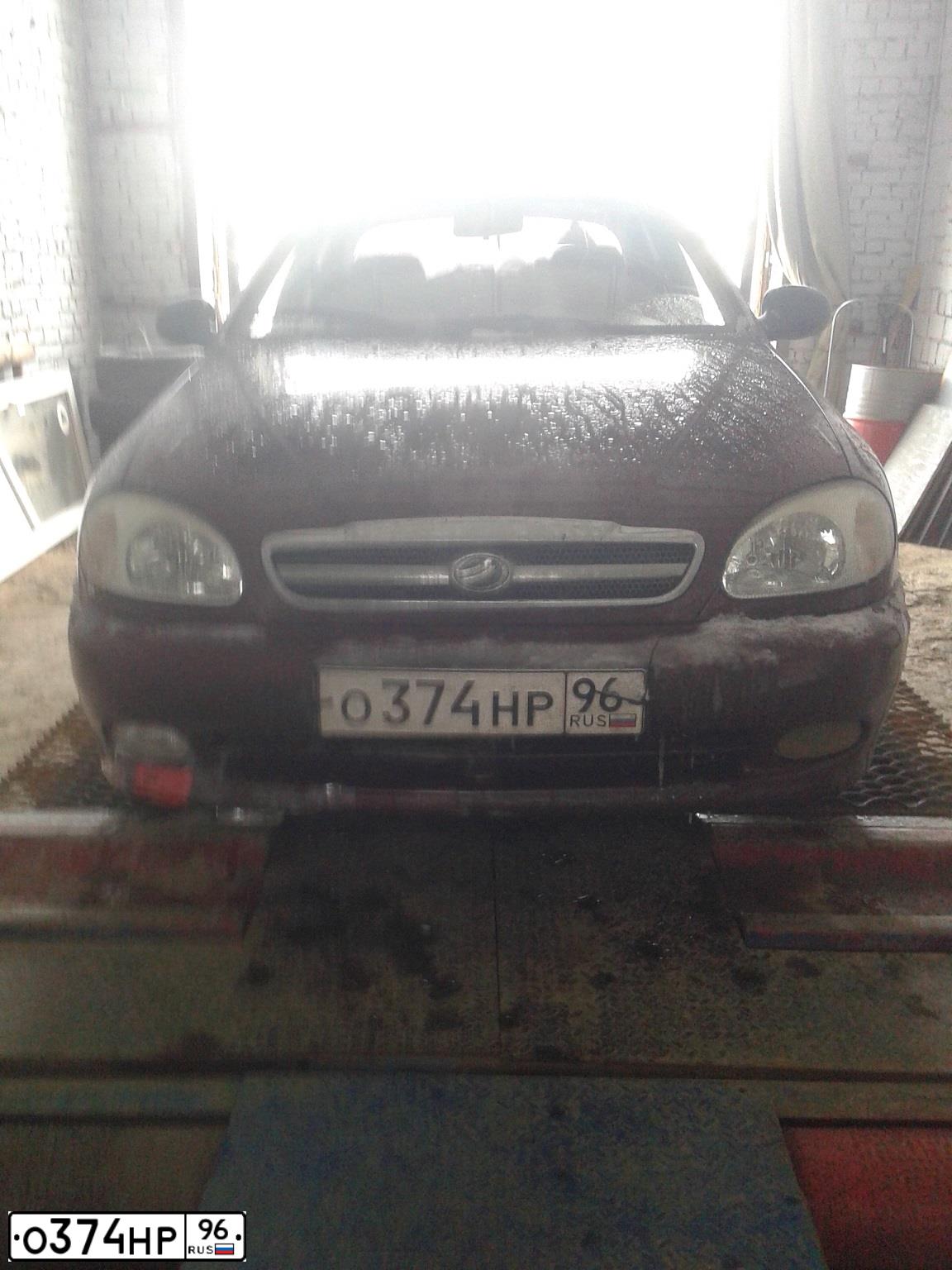 Фото автомобиля ZAZ CHANCE, 2009 — госномер О374НР96. Цвет: БОРДОВЫЙ
