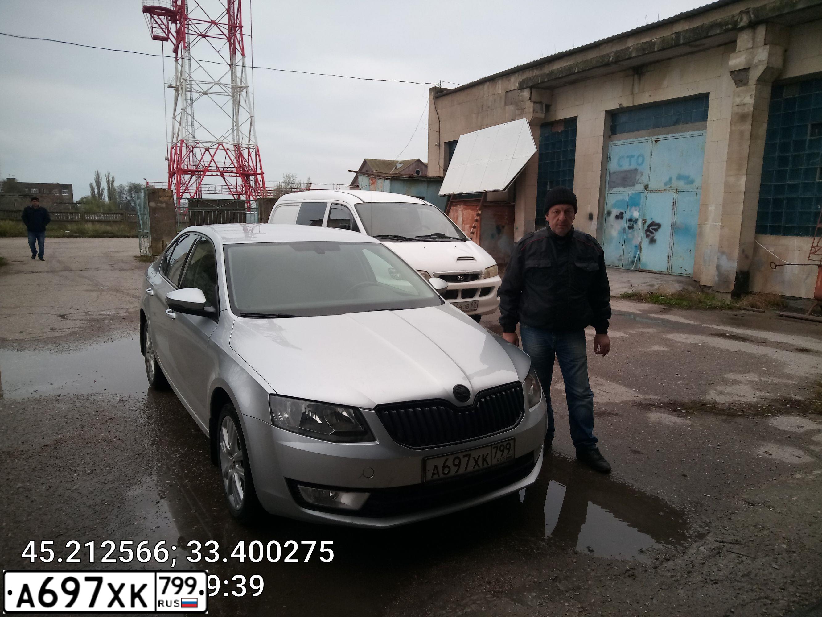 Фото автомобиля SKODA OCTAVIA, 2013 — госномер В969АТ777. Цвет: Серебристый