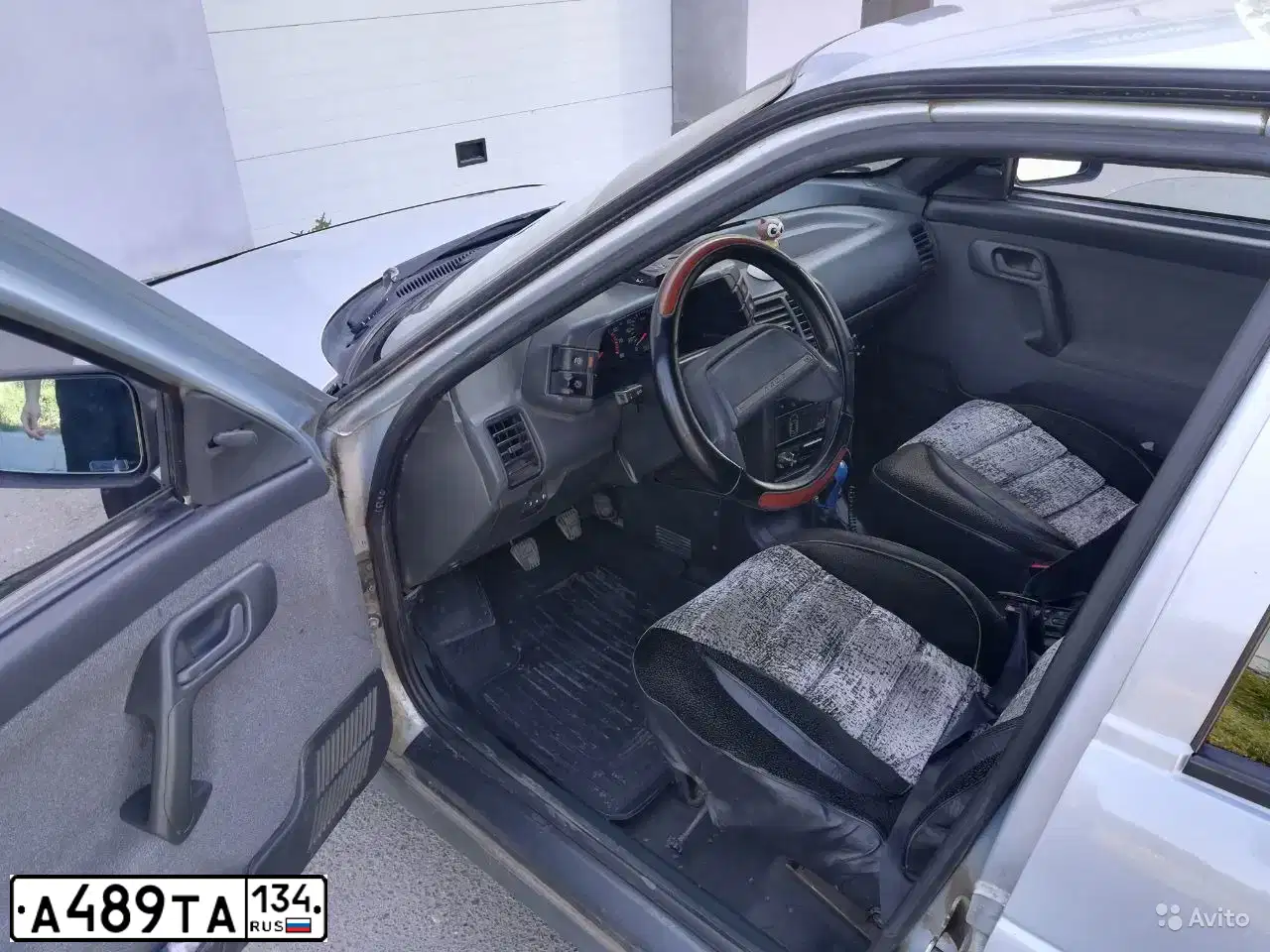Фото автомобиля LADA 2110, 2004 — госномер К353ТО161. Цвет: СЕРЕБРИСТО ЖЕЛТЫЙ