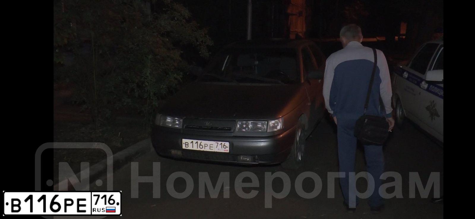 Фото автомобиля LADA 2112 LADA, 2006 — госномер В116РЕ716. Цвет: средний серо-зеленый металлик