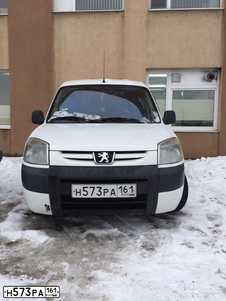 Фото автомобиля PEUGEOT PARTNER, 2008 — госномер О659ЕТ977. Цвет: Белый
