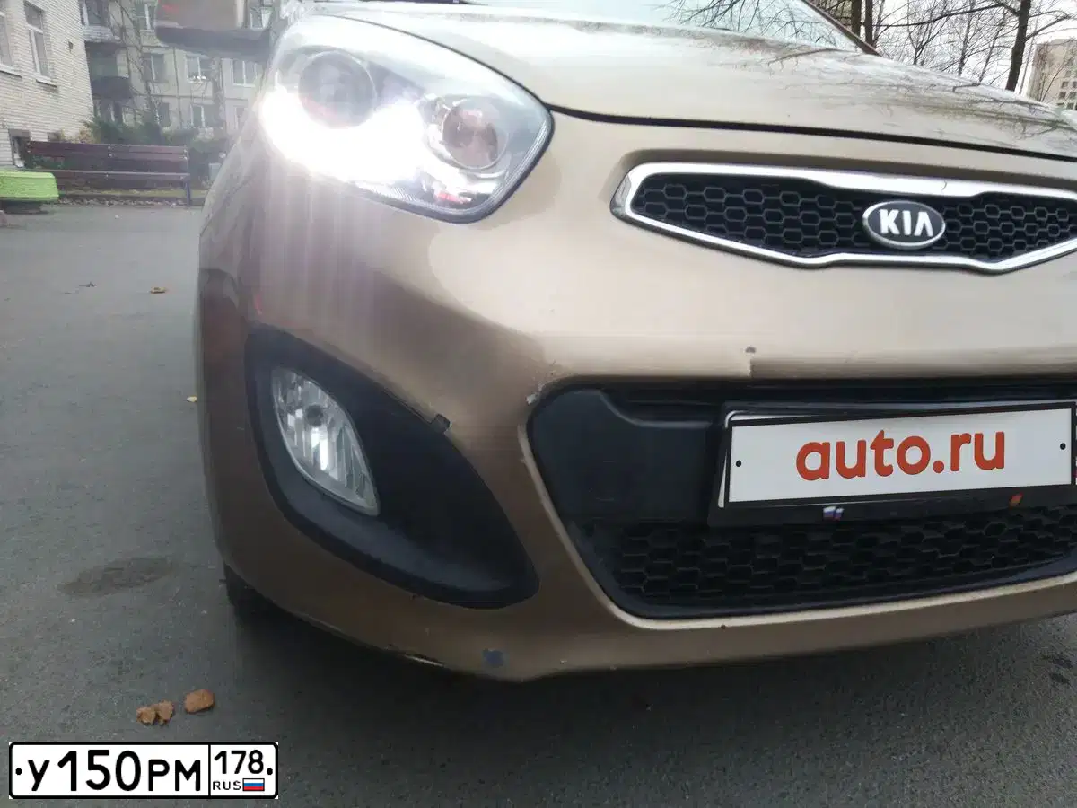 Фото автомобиля KIA PICANTO / MORNING, 2011 — госномер У150РМ178. Цвет: КАКАО