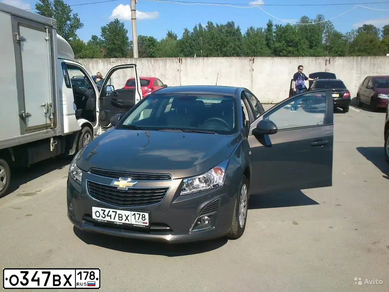 Фото автомобиля CHEVROLET CRUZE, 2013 — госномер В059НН134. Цвет: СЕРЫЙ МЕТАЛЛИК