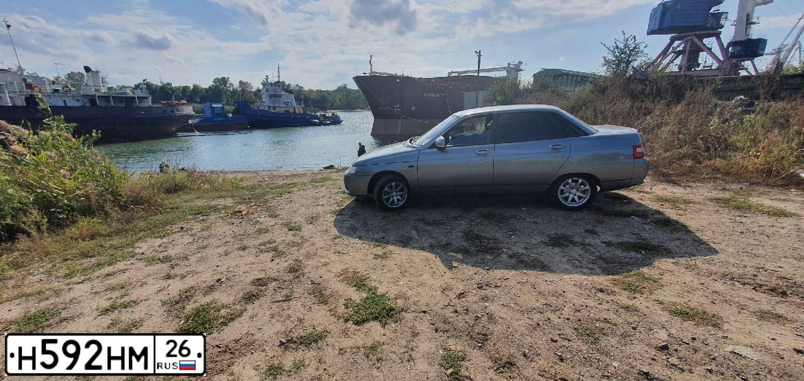 Фото автомобиля LADA 2110 BOGDAN, 2013 — госномер А845МЕ07. Цвет: ТЕМНО-СЕРЫЙ