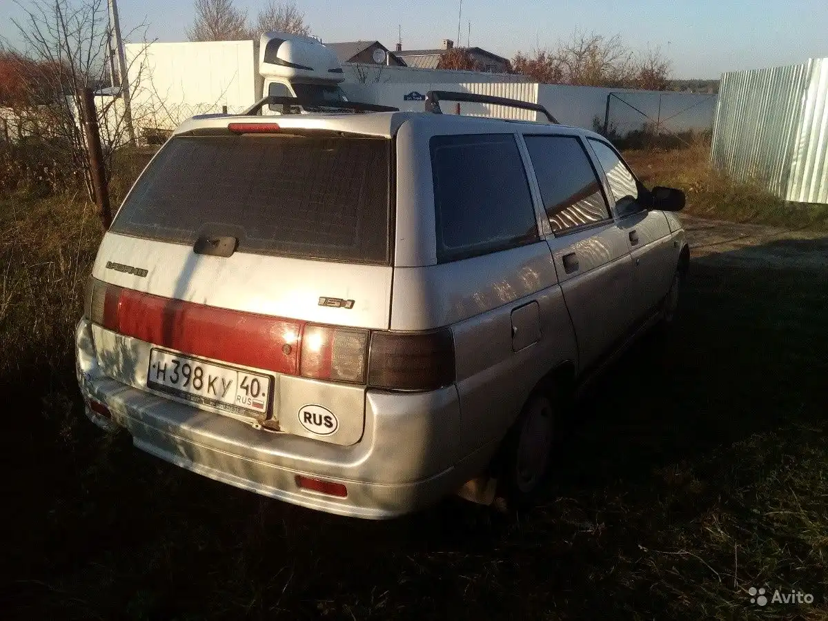 Фото автомобиля LADA 2111, 2004 — госномер М514УО123. Цвет: МОЛОЧНО-БЕЛЫЙ СЕРЕБРИСТЫЙ