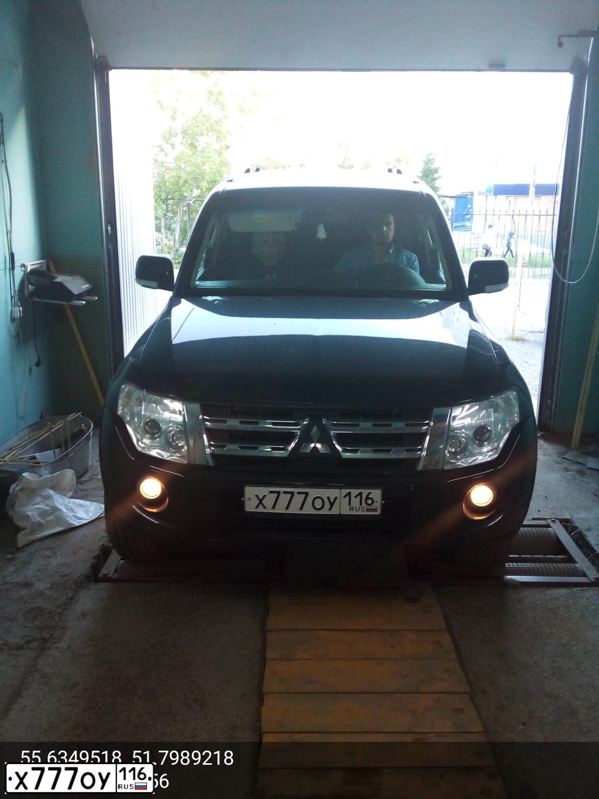 Фото автомобиля MITSUBISHI PAJERO, 2013 — госномер М454НТ116. Цвет: ЧЕРНЫЙ