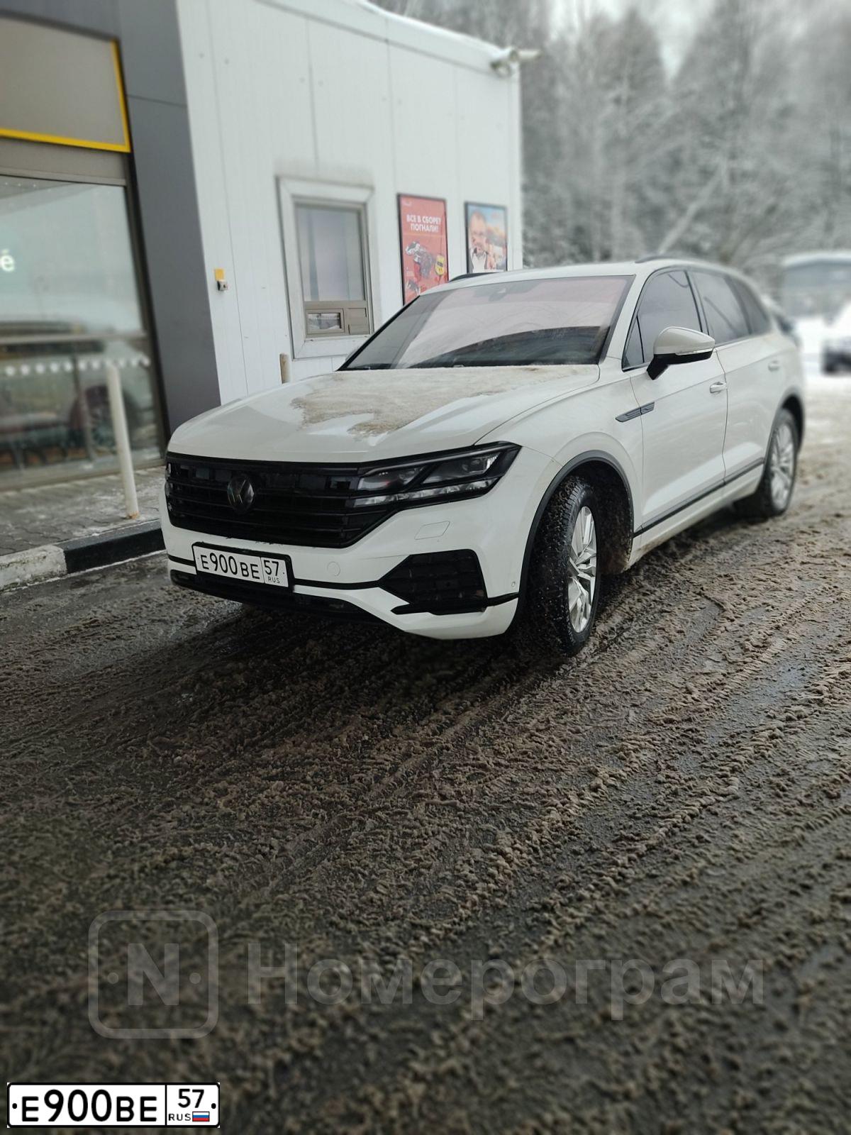Фото автомобиля VOLKSWAGEN TOUAREG, 2020 — госномер К858ВУ702
