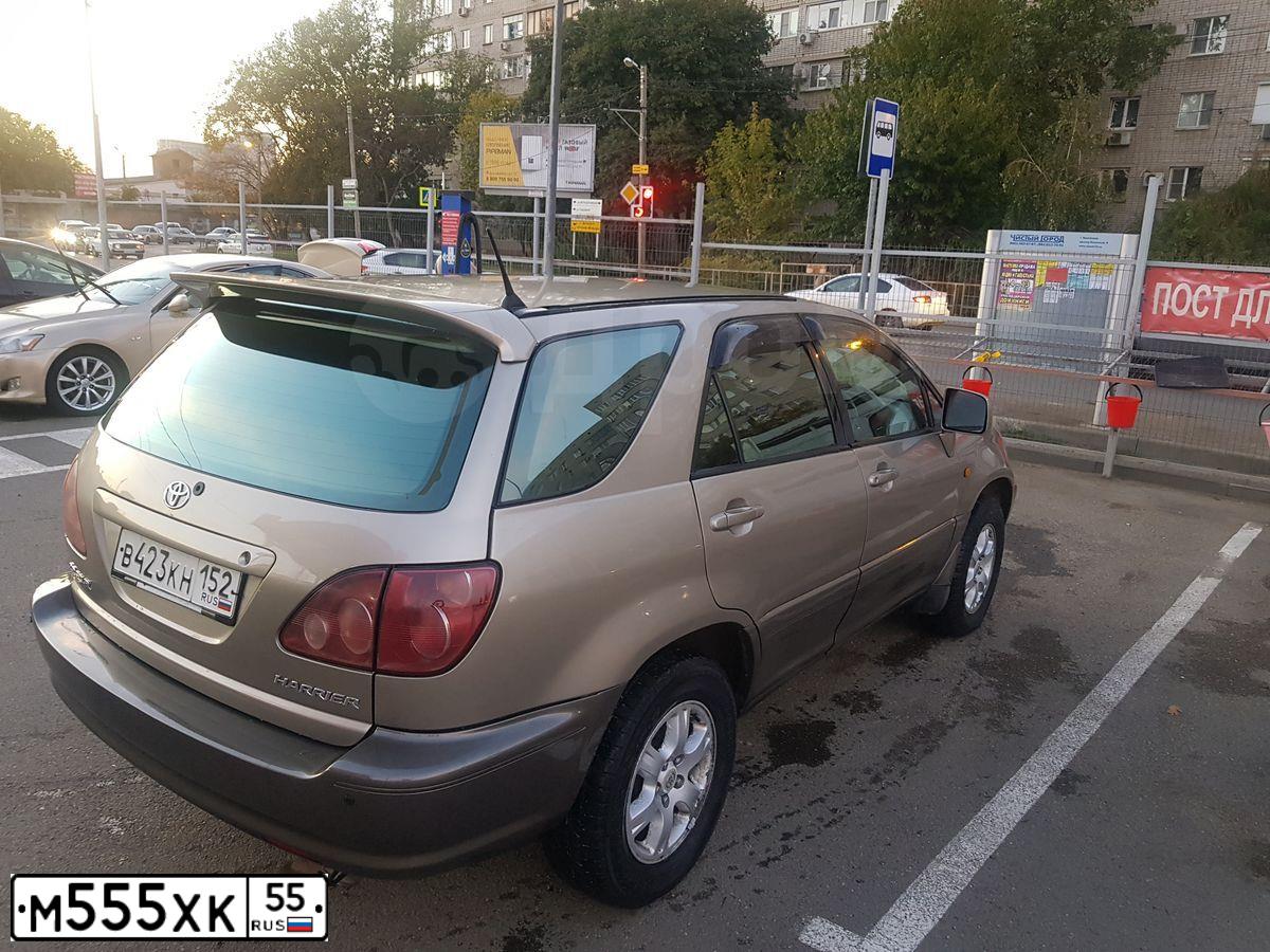 Фото автомобиля MITSUBISHI ASX, 2010 — госномер М555ХК55. Цвет: ЧЕРНЫЙ