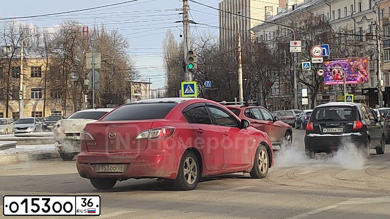 Фото автомобиля GAZ 2752 SOBOL, 2001 — госномер О153ОО36. Цвет: ТЕМНО-КРАСНЫЙ