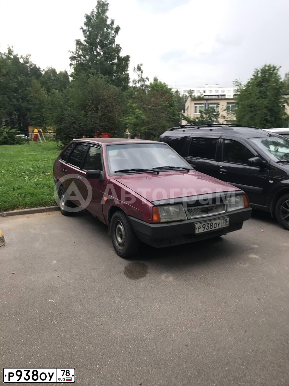 Фото автомобиля LADA 2109 SAMARA, 2000 — госномер Р938ОУ78. Цвет: СЕРЕБРИСТ ТЕМНО-КРАСНЫЙ