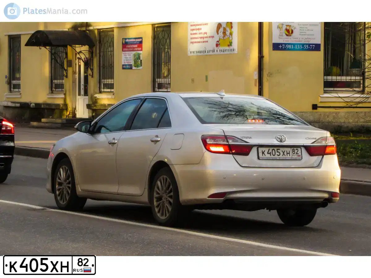 Фото автомобиля TOYOTA CAMRY, 2016 — госномер К405ХН82. Цвет: СЕРЕБРИСТЫЙ МЕТАЛЛИК