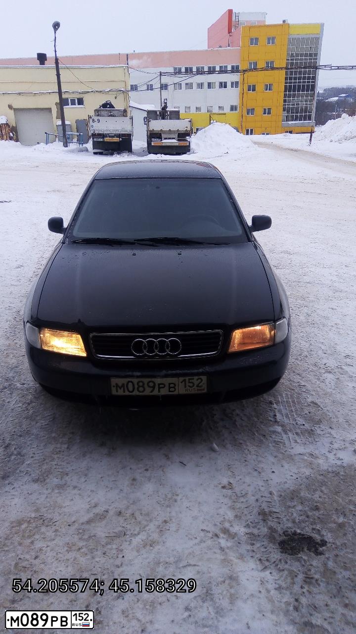 Фото автомобиля AUDI A4, 1997 — госномер Н409СО797. Цвет: Темно-синий