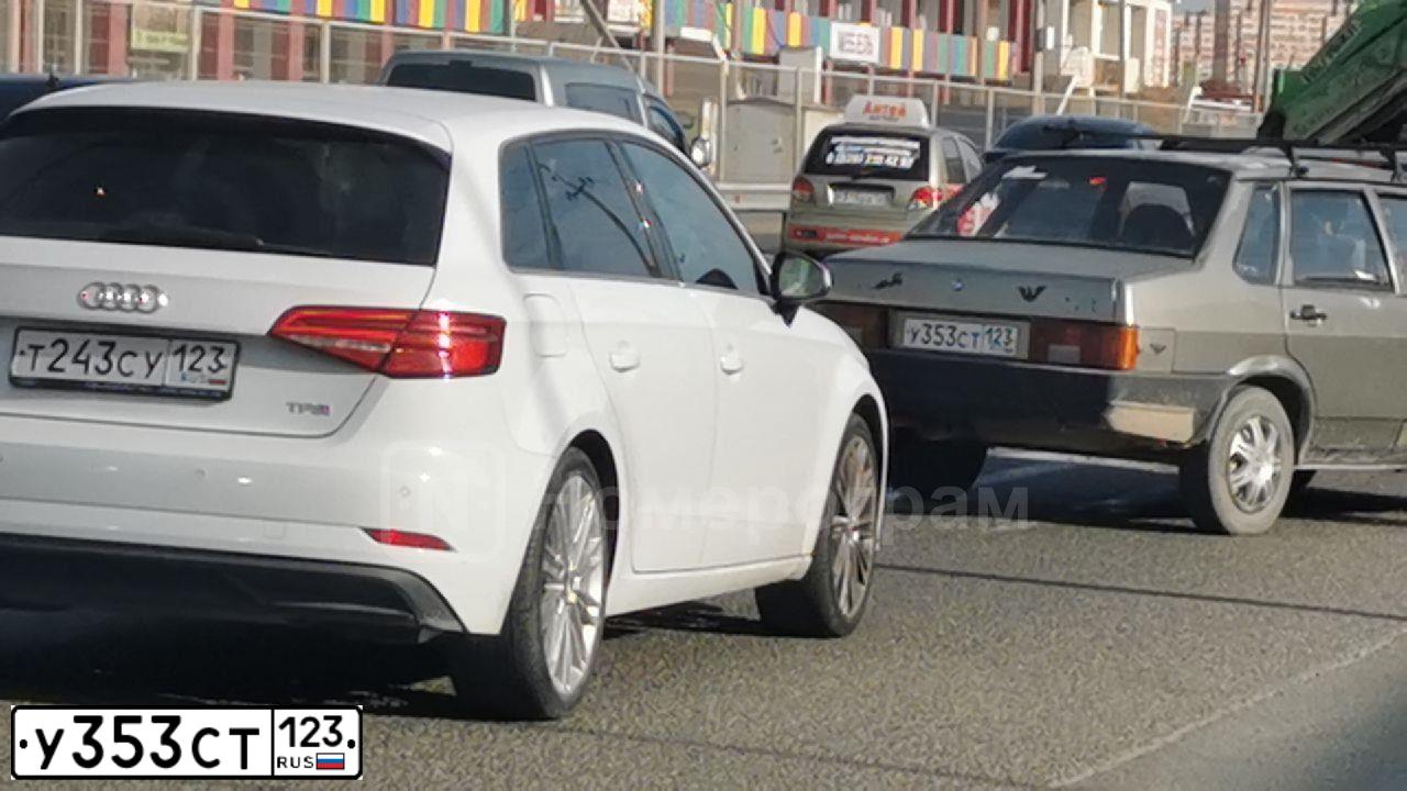 Фото автомобиля LADA 2109 SAMARA, 1998 — госномер Р002МЕ23. Цвет: СЕРЕБРИСТО-СЕРО-ЗЕЛЕНЫЙ