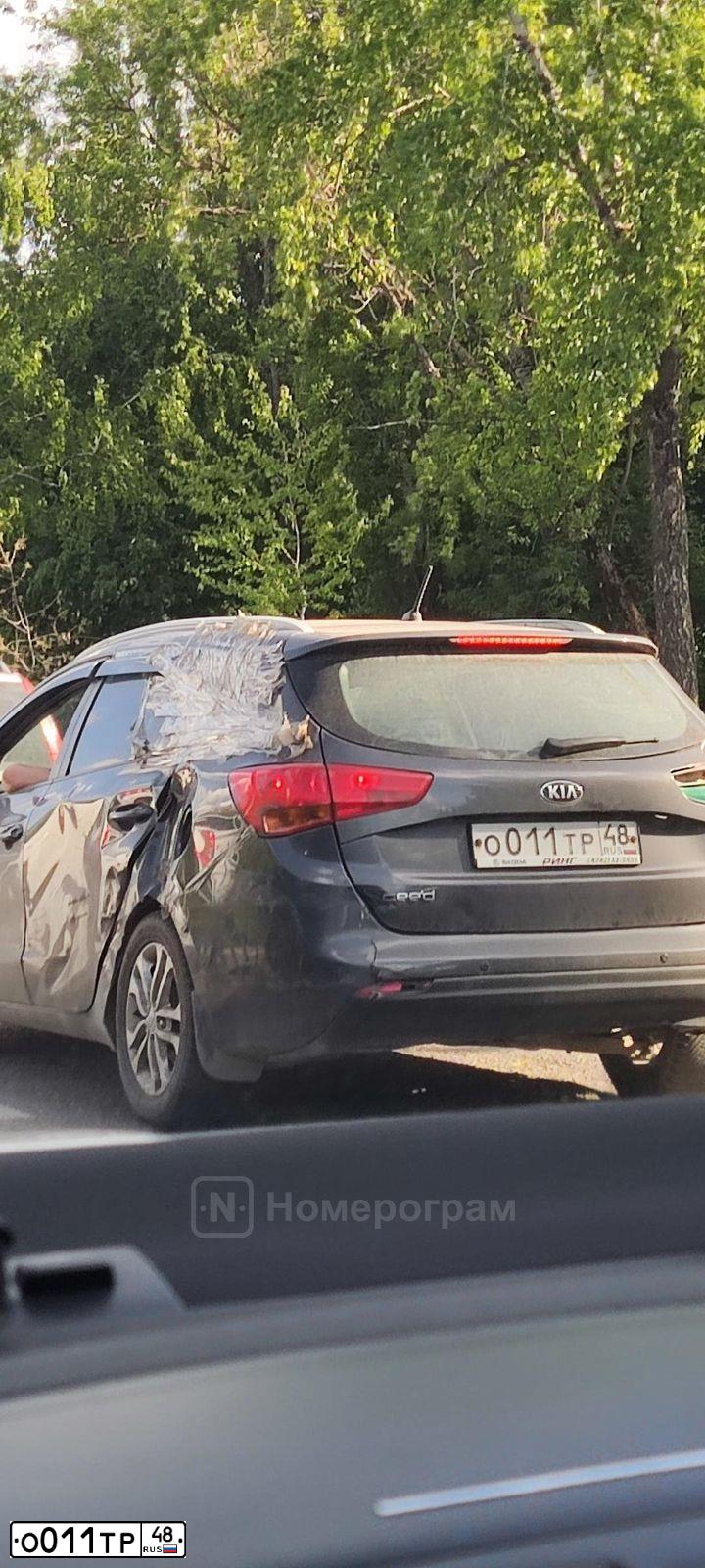 Фото автомобиля KIA CEE'D, 2012 — госномер М936ВО48. Цвет: СЕРЫЙ
