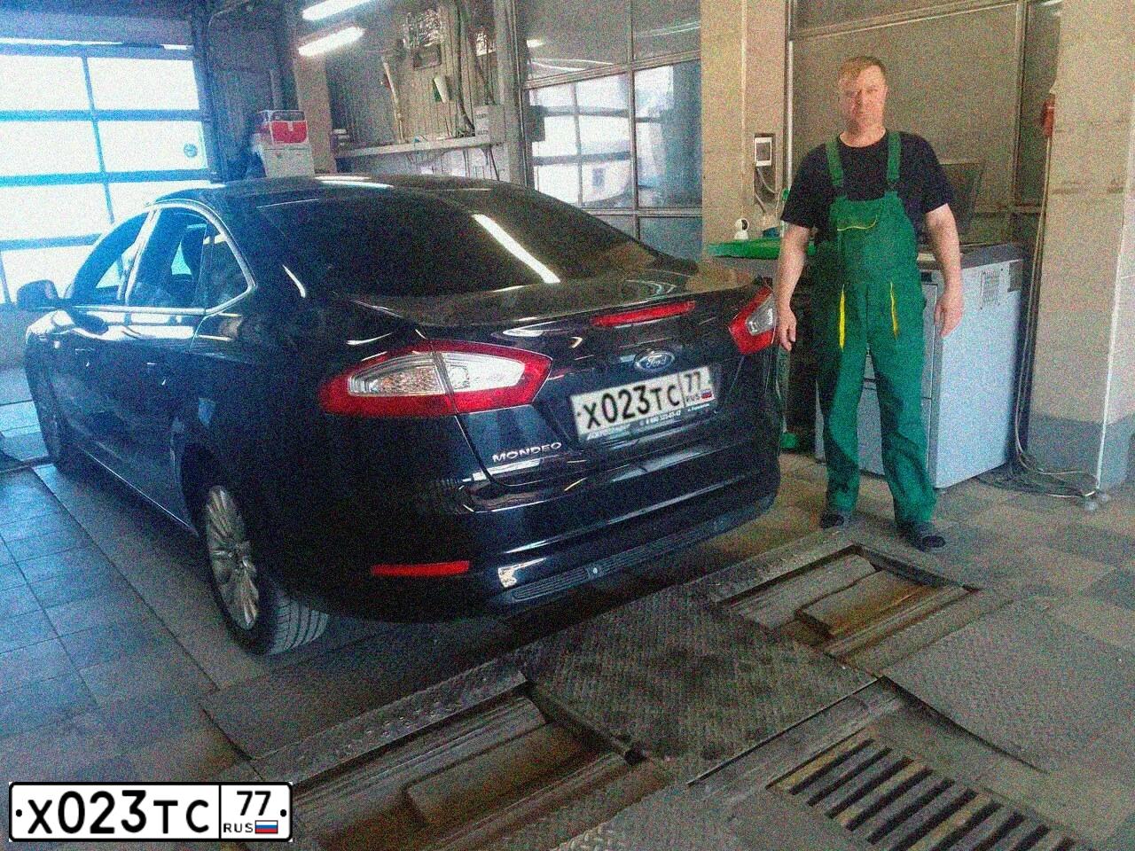 Фото автомобиля FORD MONDEO, 2012 — госномер Е267ВХ977. Цвет: СЕРЫЙ ТЕМНЫЙ
