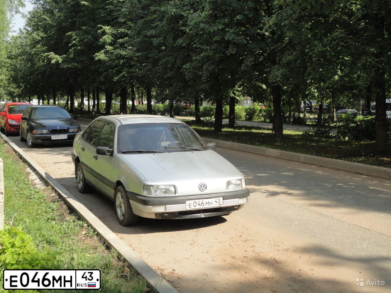 Фото автомобиля VOLKSWAGEN PASSAT, 1988 — госномер Е046МН43. Цвет: СЕРЕБРИСТЫЙ