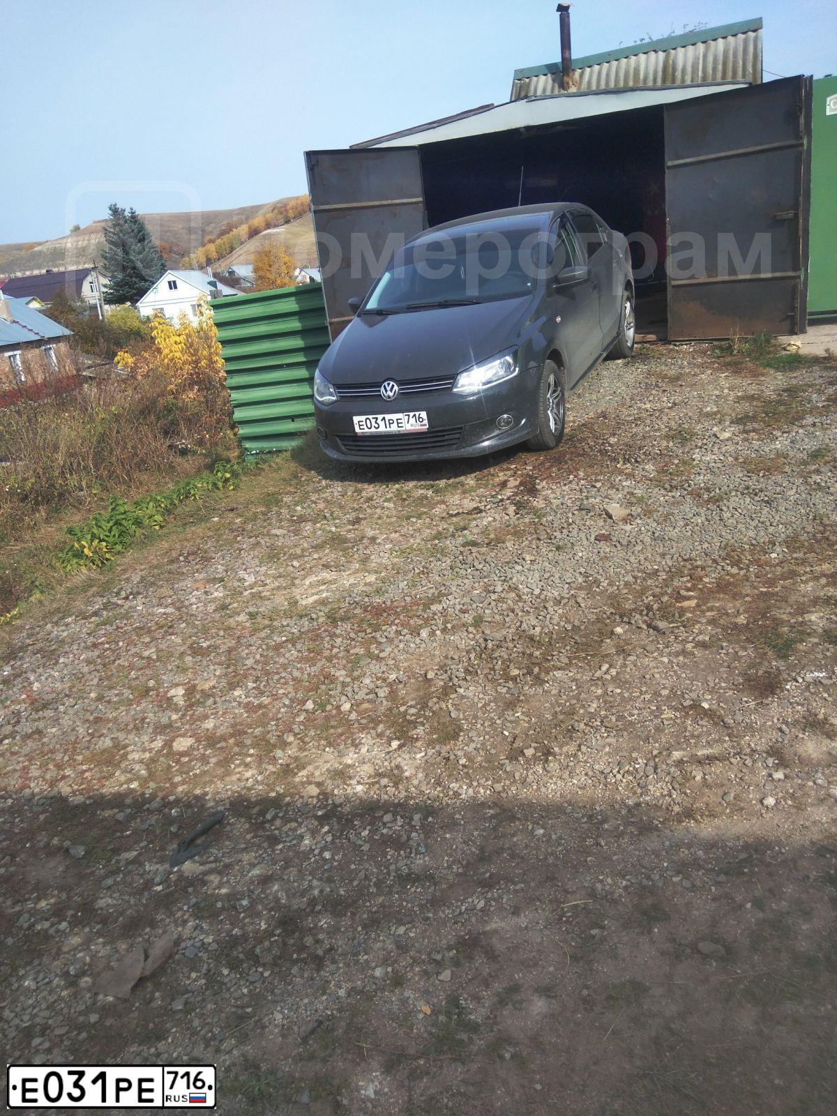 Фото автомобиля VOLKSWAGEN POLO, 2010 — госномер С369АК716. Цвет: СЕРЫЙ
