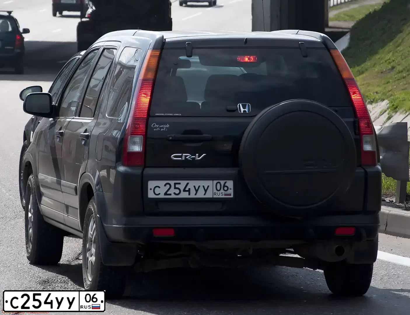 Фото автомобиля HONDA CR-V, 2002 — госномер С254УУ06. Цвет: ЧЕРНЫЙ