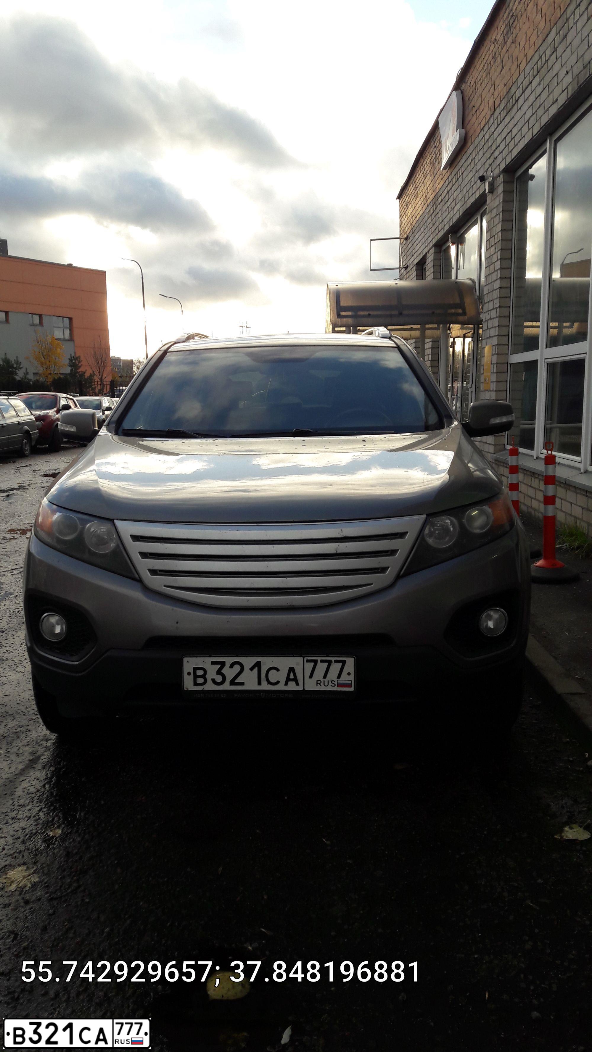 Фото автомобиля KIA SORENTO, 2012 — госномер В321СА777. Цвет: ПЕРЛАМ-СЕРЕБРИСТЫЙ