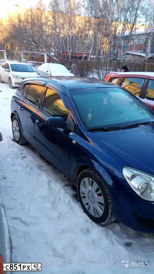 Фото автомобиля OPEL ASTRA, 2007 — госномер А318СХ62. Цвет: синий