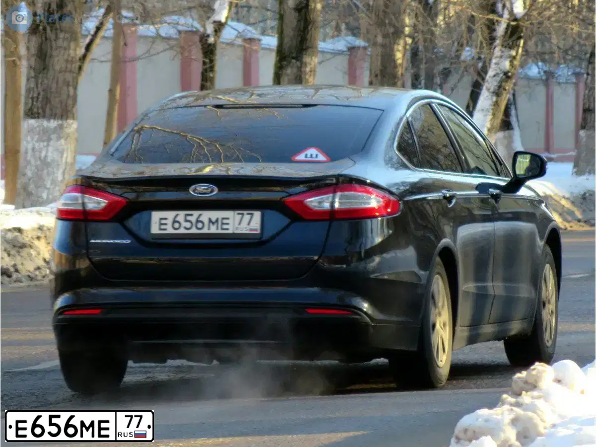 Фото автомобиля VAZ ВАЗ 21060, 1995 — госномер Е656МЕ77. Цвет: КРАСНЫЙ