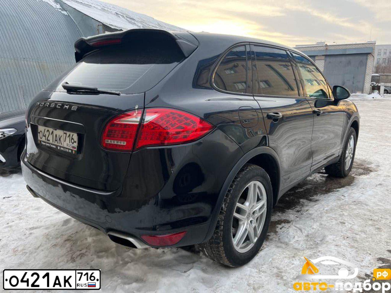 Фото автомобиля PORSCHE CAYENNE, 2013 — госномер О421АК716. Цвет: ЧЕРНЫЙ