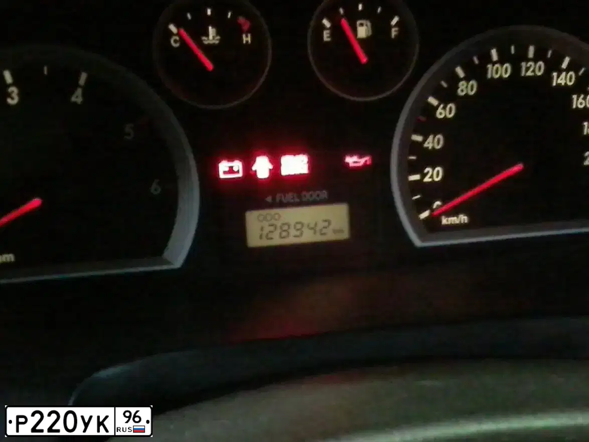 Фото автомобиля TAGAZ SANTA FE CLASSIC, 2008 — госномер М599АК159. Цвет: серебристый
