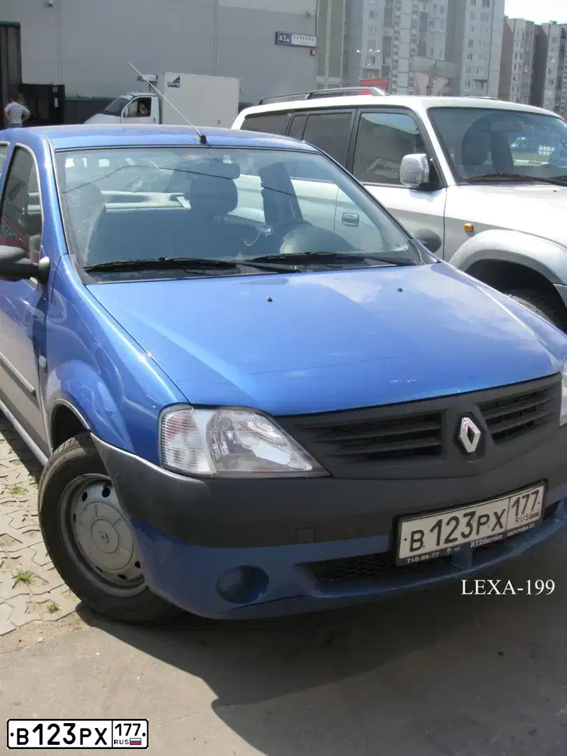 Фото автомобиля RENAULT LOGAN, 2007 — госномер Р184ЕХ71. Цвет: СИНИЙ МЕТАЛЛИК