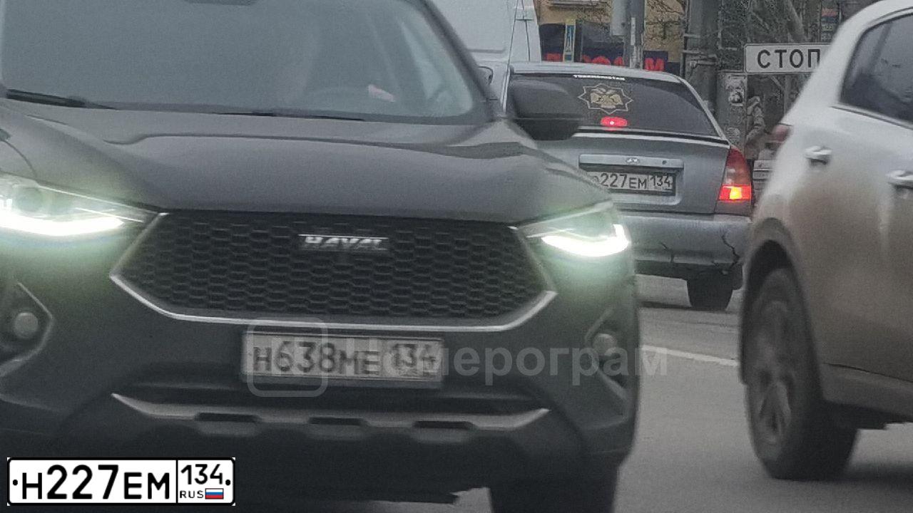 Фото автомобиля BMW X3, 2011 — госномер О118НУ134